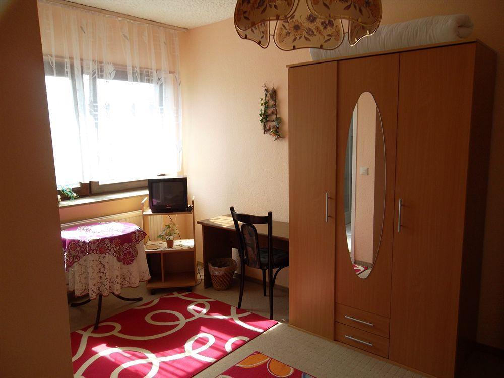 שווצינגן Gasthof Und Pension Mainzer Rad מראה חיצוני תמונה