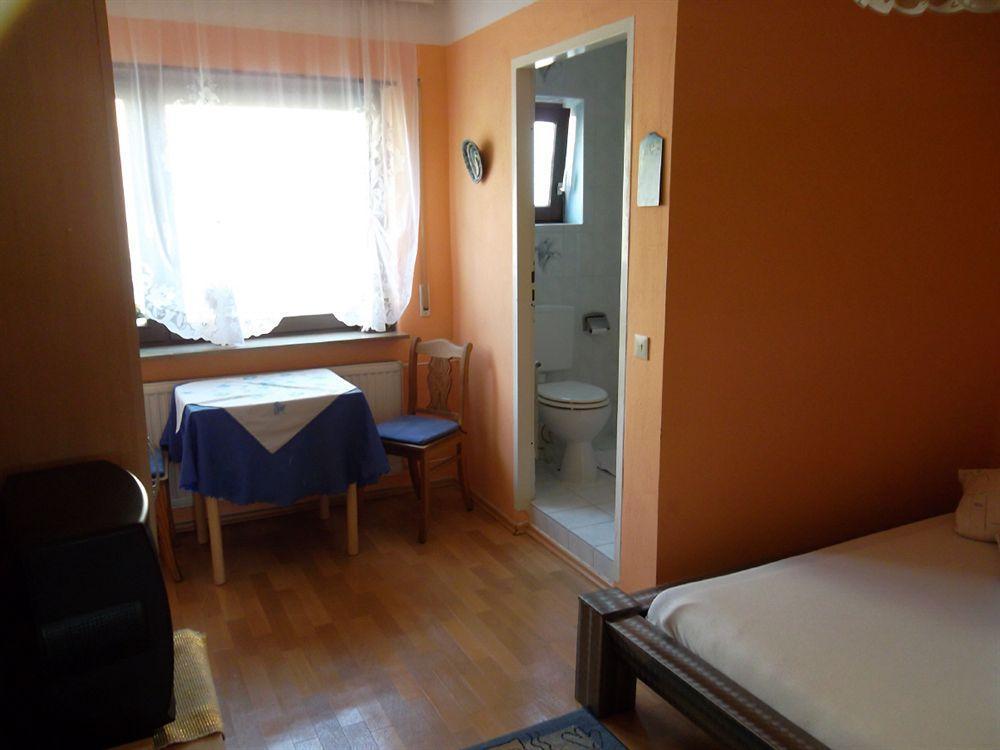 שווצינגן Gasthof Und Pension Mainzer Rad מראה חיצוני תמונה