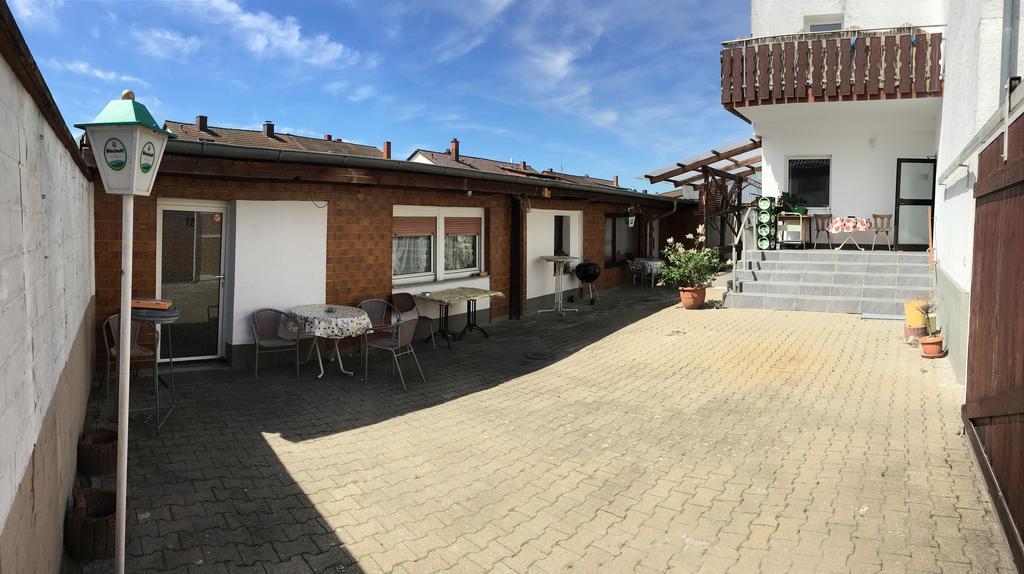 שווצינגן Gasthof Und Pension Mainzer Rad מראה חיצוני תמונה